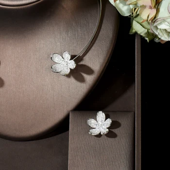HIBRIDE Noi de Design de Moda Forma de Floare Colier Cercei Set pentru Femei Partid Dubai CZ Nunta de Cristal Set de Bijuterii Bijoux N-1582