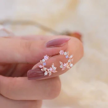 Uilz Rafinat Bling Flori Fluture Stud Cercei pentru Femeile Fierbinte de Vânzare-coreean de Înaltă Calitate AAA Zircon Bijuterii de Nunta