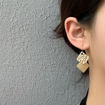 Mihan Moda Bijuterii Cercei Picătură Fierbinte De Vânzare Popular Stil De Placare Cu Aur Textura Mat Metal Legăna Cercei Pentru Femei Cadouri