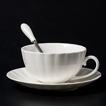1Set 230ML Nordic Bone Ceramic White Ceașcă de Cafea Farfurie Set de Lingura de Cafea Ceai Lapte după-Amiază de Flori Cupe Biroul de Acasă Drinkware