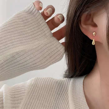 Noul Trend Personalizate Picătură De Apă Mici Margele De Metal De Aur Cercei Stud Pentru Femei Coreea Moda Bijuterii Ureche Cadou