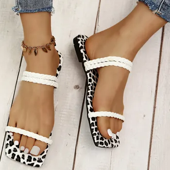 Femeia Papuci De Vara Doamnelor Plat Leopard Imprimate Pătrat Picior Papuci Pantofi Sandale Femei Pantofi De Vara 2021 Pantoufle Femme